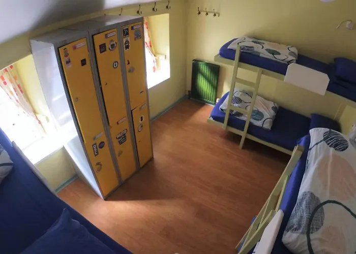 Hotel pres du College: High Street Hostel - Over 18S Only, Backpackers Atmosphere (Adults Only)